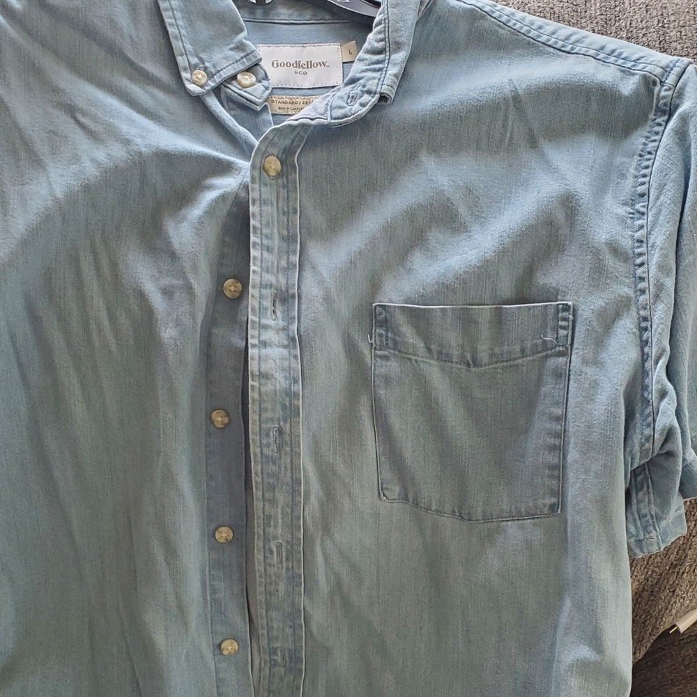Mens button up shirt